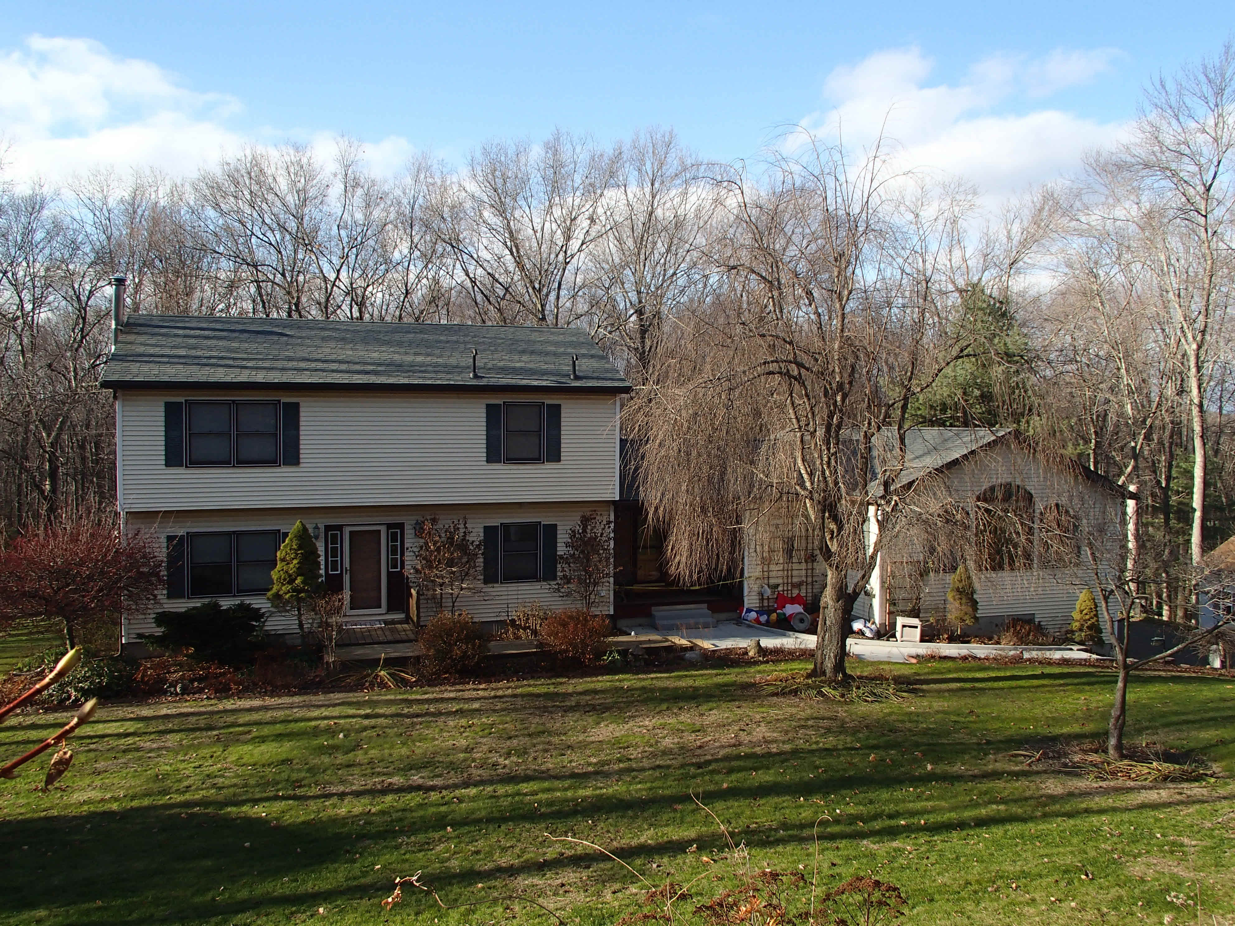 Building photograph for 139 BLUEBERRY HILL RD